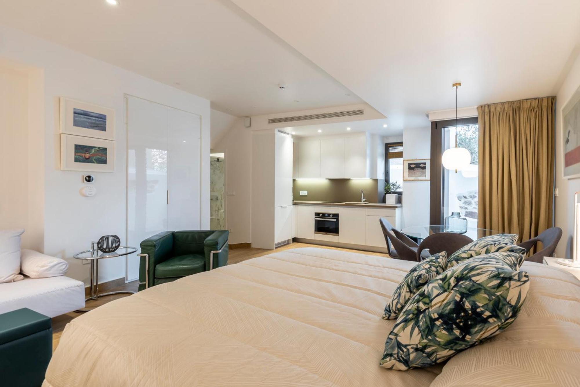 Art-W Executive Apartments Athena Bagian luar foto